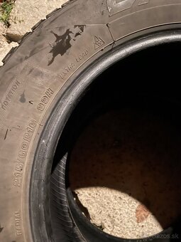 Predám zimne pneu 215/60 R16 - 3