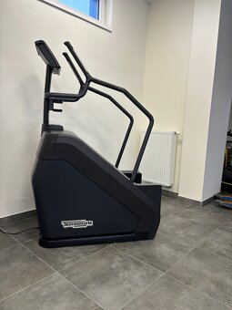 Technogym 1000 LED step - 3