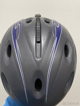 Predám lyžiarsku prilbu M - 3