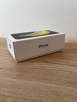 Predám Apple iphone SE 2020 64GB v top stave - 3