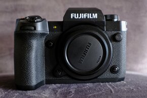 Predám Fujifilm X-H2 - 3