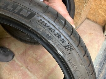 Michelin 225/40 R18 letné - 3