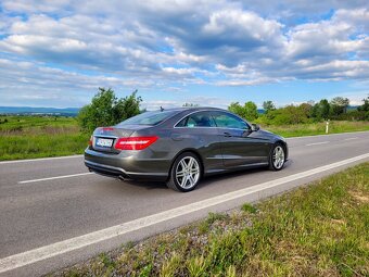 Mercedes Benz E coupe 350 CDI AMG - hnedá koža - 3