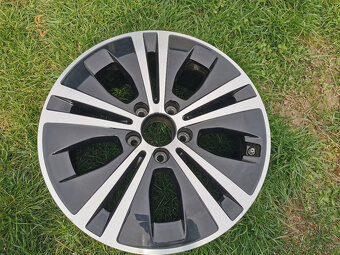 Mercedes Benz E (W213) - orig. 17" alu disky so snímačmi - 3