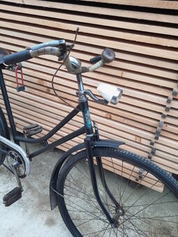 Predám starý zachovalý bicykel na dekoráciu - 3