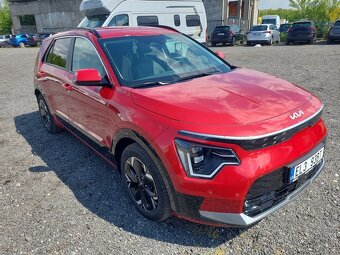 Kia Niro MY23 electric Style 64kWh,V2L, záruka 3f/TČ +DPH - 3