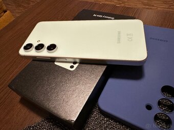 Samsung s24 fe 128gb farba mentová zelená - 3