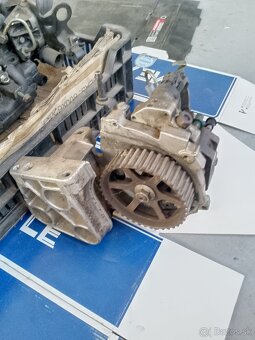 Renault Megan 2 hlava valcov 1.9 DCI 88kw - 3