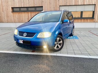 VW Touran 2.0tdi 103kw 5mestne - 3