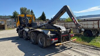 Renault Kerax 450.32 8x4 hákový nosič kontajnerov - 3