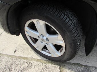 Toyota RAV4 2.2 D-4D 180 X LUX - 130 kW - 4x4 - 3