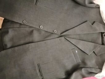 Predám zachovalé kvalitné obleky - 3