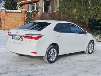 Toyota Corolla 1.6 l Valvematic Active - 3