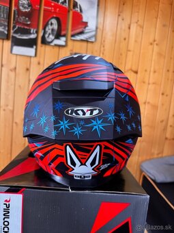 Predám úplne novú prilbu KYT Racing R-2R - 3