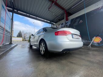 Audi A4 B8 2.0Tdi iba 286tisic km - 3