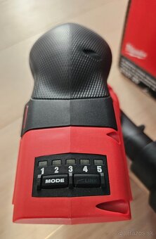 Milwaukee 125mm orbitálna brúska 2025 - 3
