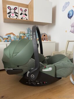 Cybex cloud T plus leaf green - 3