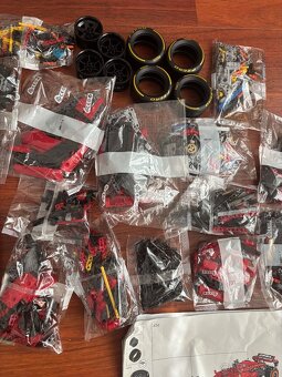 Lego Technic 42207 Ferrari SF-24 F1 - 3