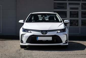 Toyota Corolla Hybrid - 3
