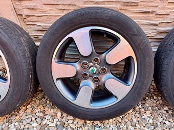 Komplet letnú sadu alu Škoda Scout - 5x112 225/55 R17. - 3