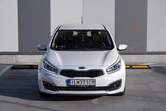 Kia Ceed 1.4 MPI, 74kW, Platinum, Uefa Edition 2016 - 3