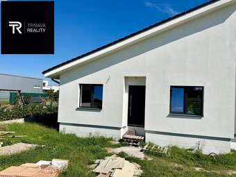 MOŽNOSŤ VIDIEŤ  - Novostavba 4-izbového RD obec Červeník, ok - 3