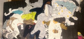 Predám balík oblečenia 0-3m - 3