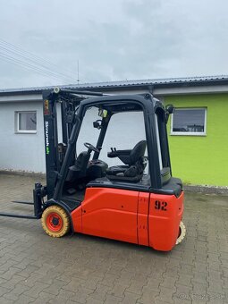 Jazdený elektrický vysokozdvižný vozík Linde 1600 kg - 3