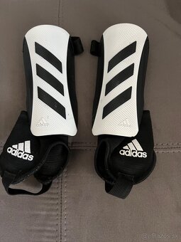 Chrániče adidas - 3