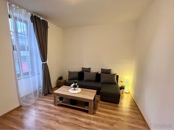 Prenájom 2 izbový byt , zariadený  , centrum - 3