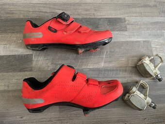 Cyklistické cestné tretry + pedále - 3