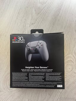 Playstation 5 Dualsense Wireless 30th anniversary controller - 3