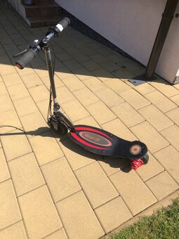 Elektrická kolobežka RAZOR 100s - 3