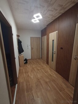 Predám prerobený 3i. Byt s krásnym výhľadom. - 3