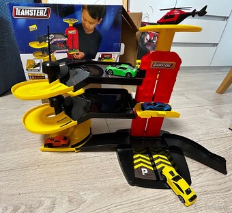 Garáž s autíčkami a vrtuľníkom Teamsterz park & drive garage - 3