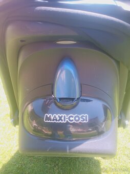 Maxi Cosi vajíčko -Britax sedačka - 3