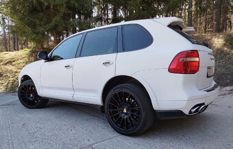 PORSCHE CAYENNE 957. 4,8. V8 4X4 - 3