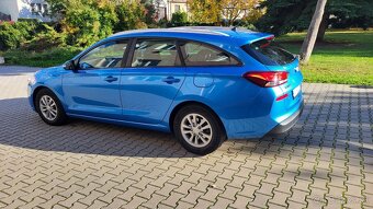 Hyundai i30 kombi 1.6 CRDi Trikolor - 3