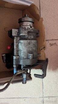 Vstreky + cerpadlo Mondeo MK3 96kw - 3