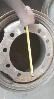 Predám disky na 5 a 7 t vlečku - 3