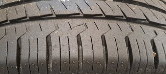 Predám 2ks pekné letné 225/65r16C Hankook na dodávku - 3