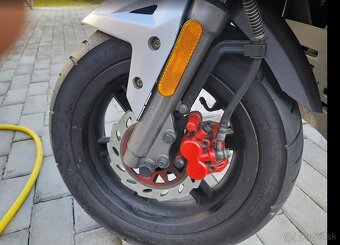 Suzuki Burgman 400 - 3