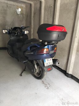 Suzuki burgman 650 - 3