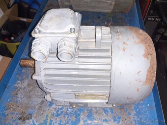 Predám elektromotor 3 kW 4 kW - 3