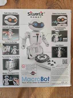 Robot Macrobot - 3