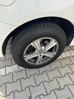 Predam zimne pneu na diskoch 235/65/R17 - 3