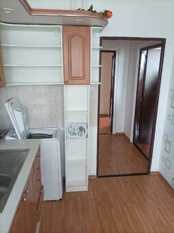 PRENÁJOM zariadený 4- izbový byt s loggiou - 3