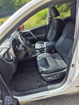 Toyota RAV4 , 2,0 D, 91 kW, 4x4, r.v.2015 - 3