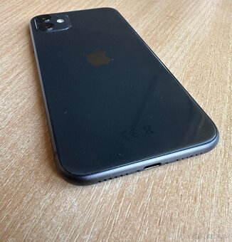 Apple iPhone 11, Black, 64GB - 3