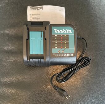 Nabíječka + 2 baterie MAKITA 18V 6Ah - 3